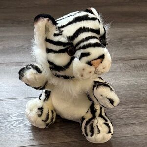Vintage Fantasy Faire Excalibur Hotel & Casino Stuffed Toy White Bengal Tiger